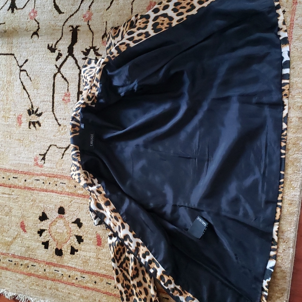 Carlisle 100% Silk Leopard Print Women’s Jacket - Picture 8 of 11